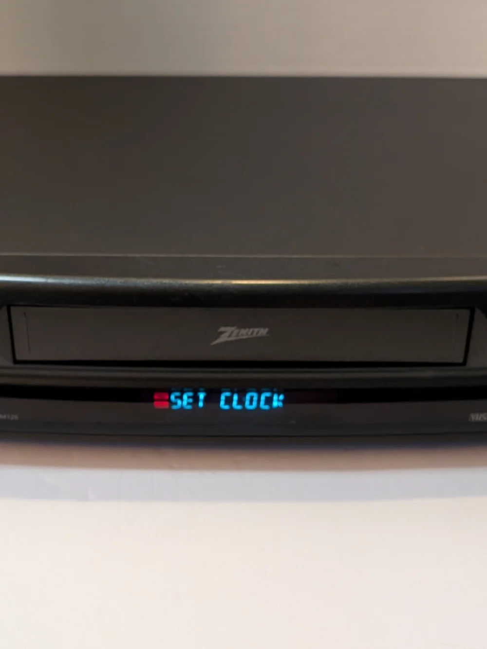 Zenith Black VCR _ VR-4125
